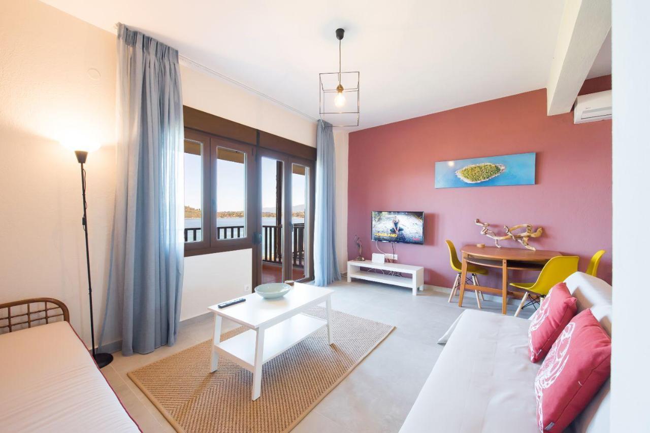 Nereus & Oceanus Beachfront Apartments, Lagonisi Beach #Feelslikehome Ormos Panagias Exterior foto