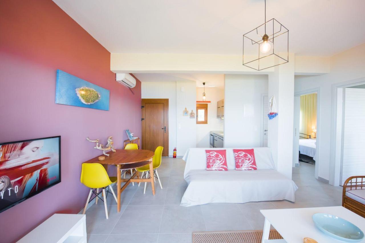 Nereus & Oceanus Beachfront Apartments, Lagonisi Beach #Feelslikehome Ormos Panagias Exterior foto