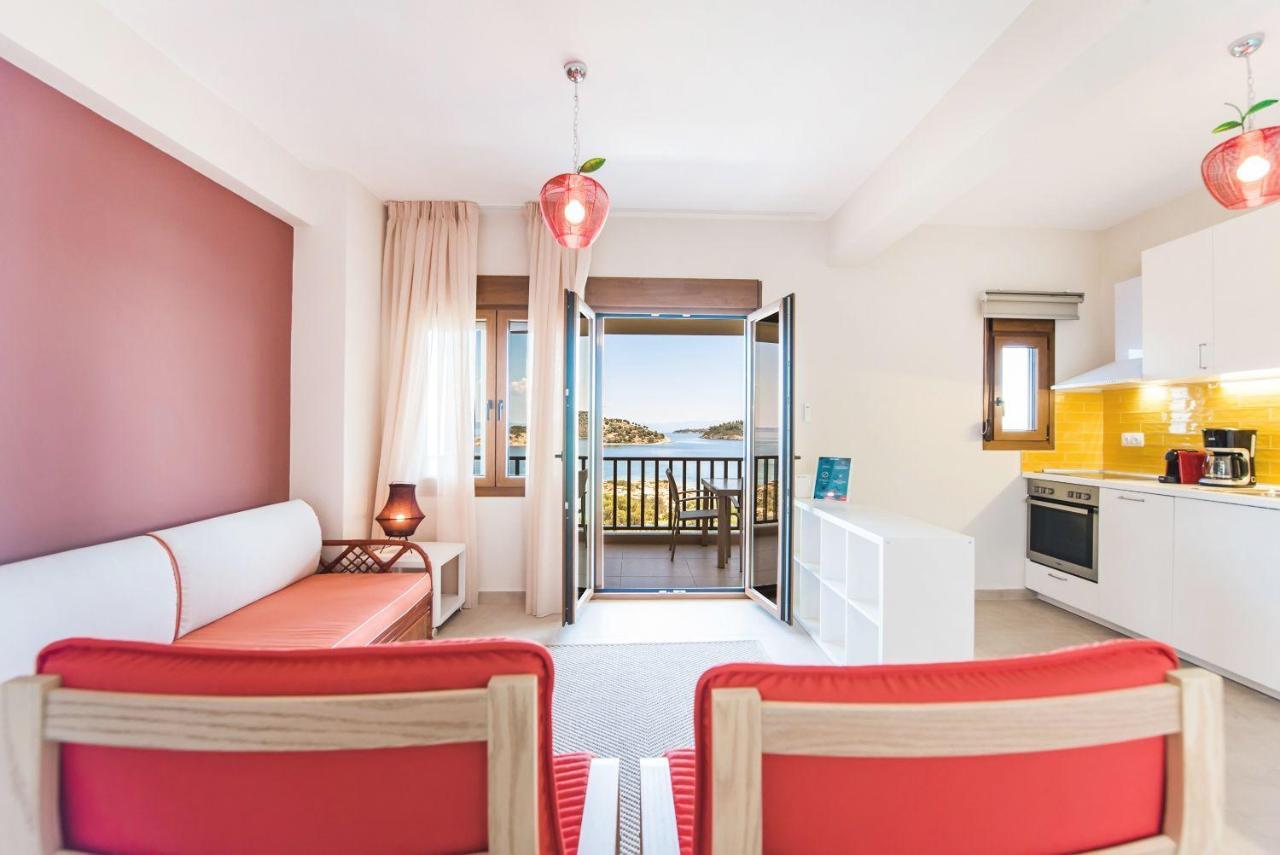 Nereus & Oceanus Beachfront Apartments, Lagonisi Beach #Feelslikehome Ormos Panagias Exterior foto