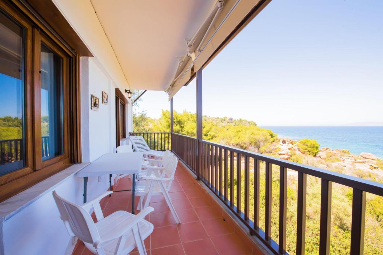 Nereus & Oceanus Beachfront Apartments, Lagonisi Beach #Feelslikehome Ormos Panagias Exterior foto