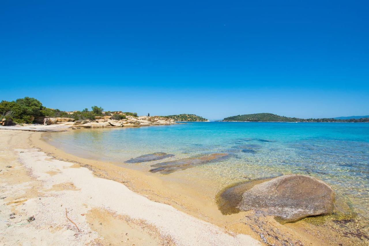 Nereus & Oceanus Beachfront Apartments, Lagonisi Beach #Feelslikehome Ormos Panagias Exterior foto
