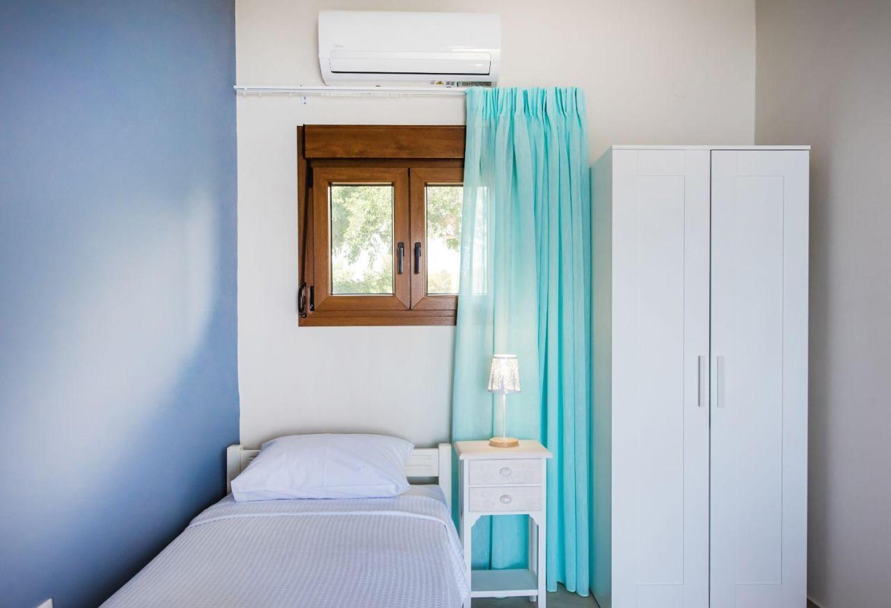 Nereus & Oceanus Beachfront Apartments, Lagonisi Beach #Feelslikehome Ormos Panagias Exterior foto
