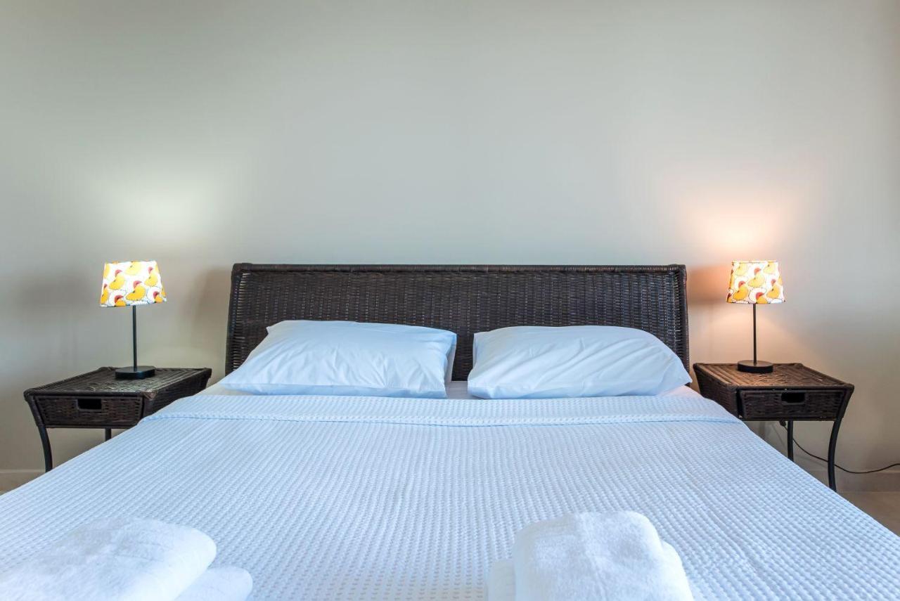 Nereus & Oceanus Beachfront Apartments, Lagonisi Beach #Feelslikehome Ormos Panagias Exterior foto