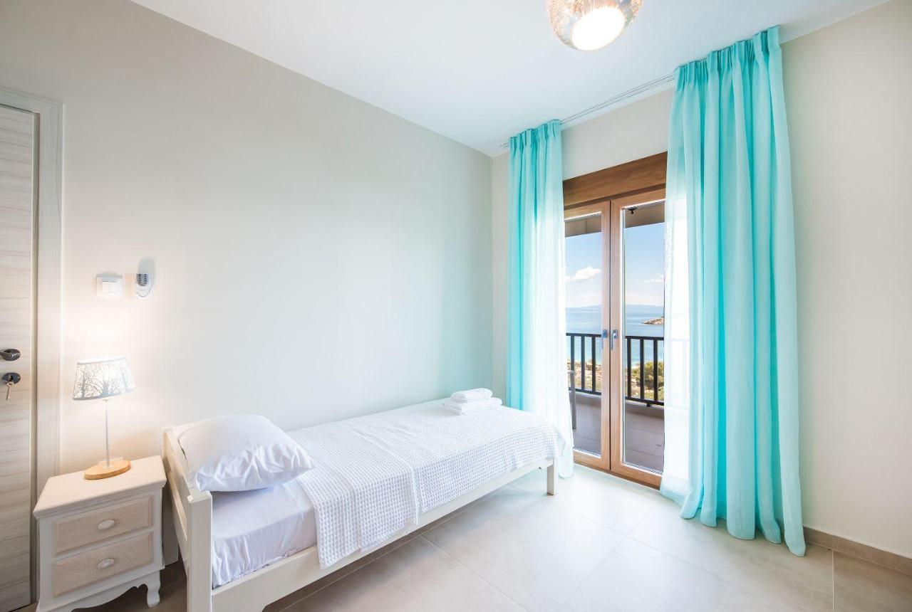 Nereus & Oceanus Beachfront Apartments, Lagonisi Beach #Feelslikehome Ormos Panagias Exterior foto